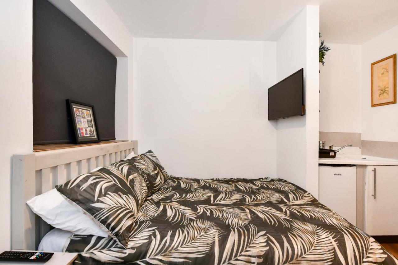 Beautiful Accommodation Near Reading City Centre エクステリア 写真